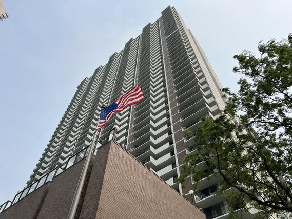 6033 N Sheridan Rd. #44H, Chicago, IL 60660