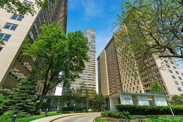 3950 N Lake Shore Dr. #928, Chicago, IL 60613
