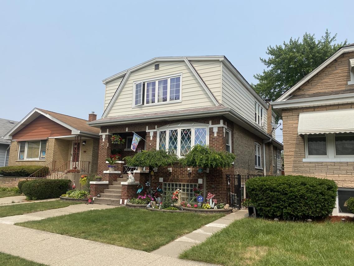 3617 East Ave., Berwyn, IL 60402