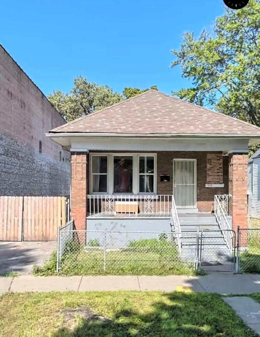 7842 S Ingleside Ave., Chicago, IL 60619