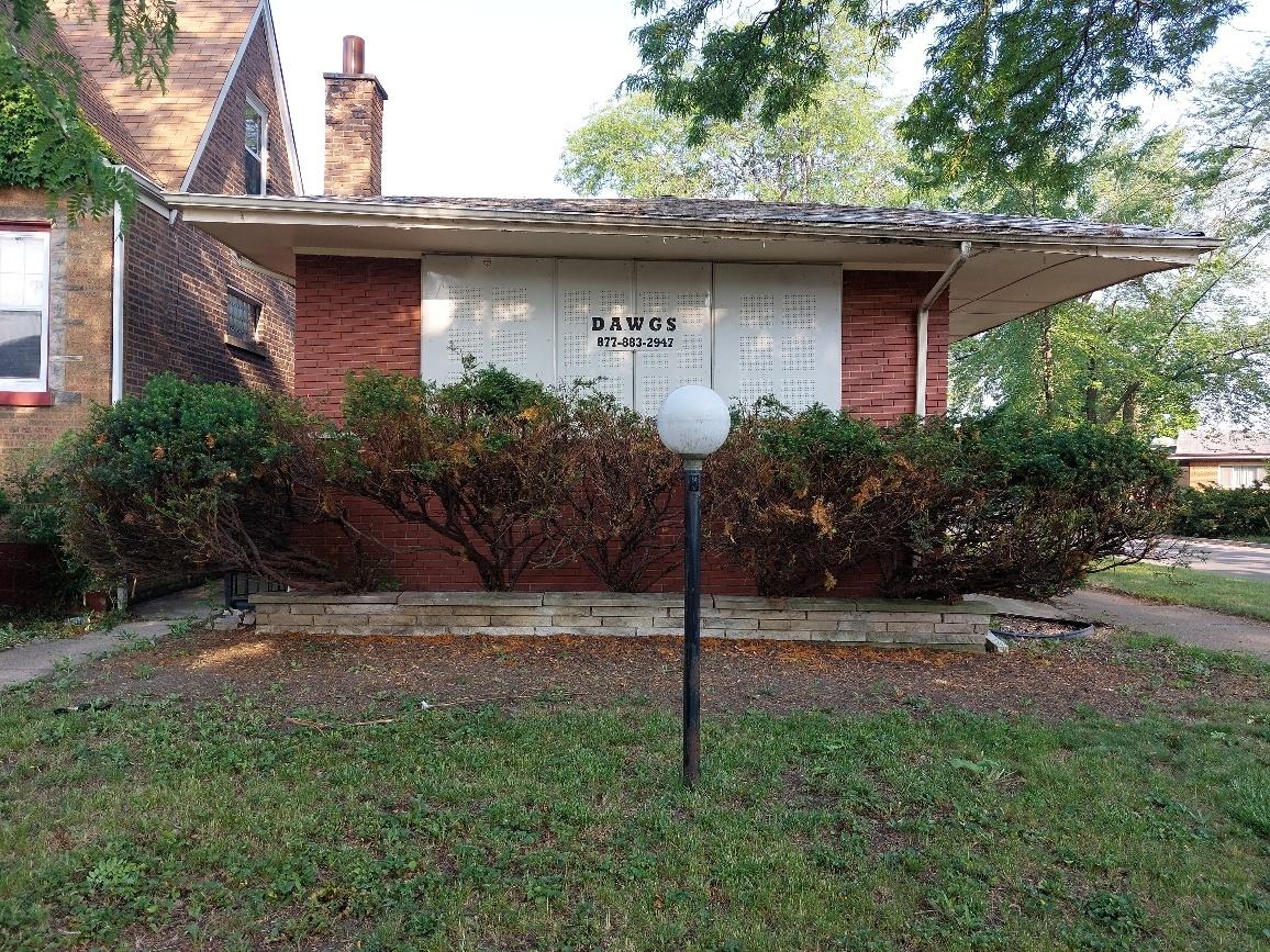 9300 S Eberhart Ave., Chicago, IL 60619