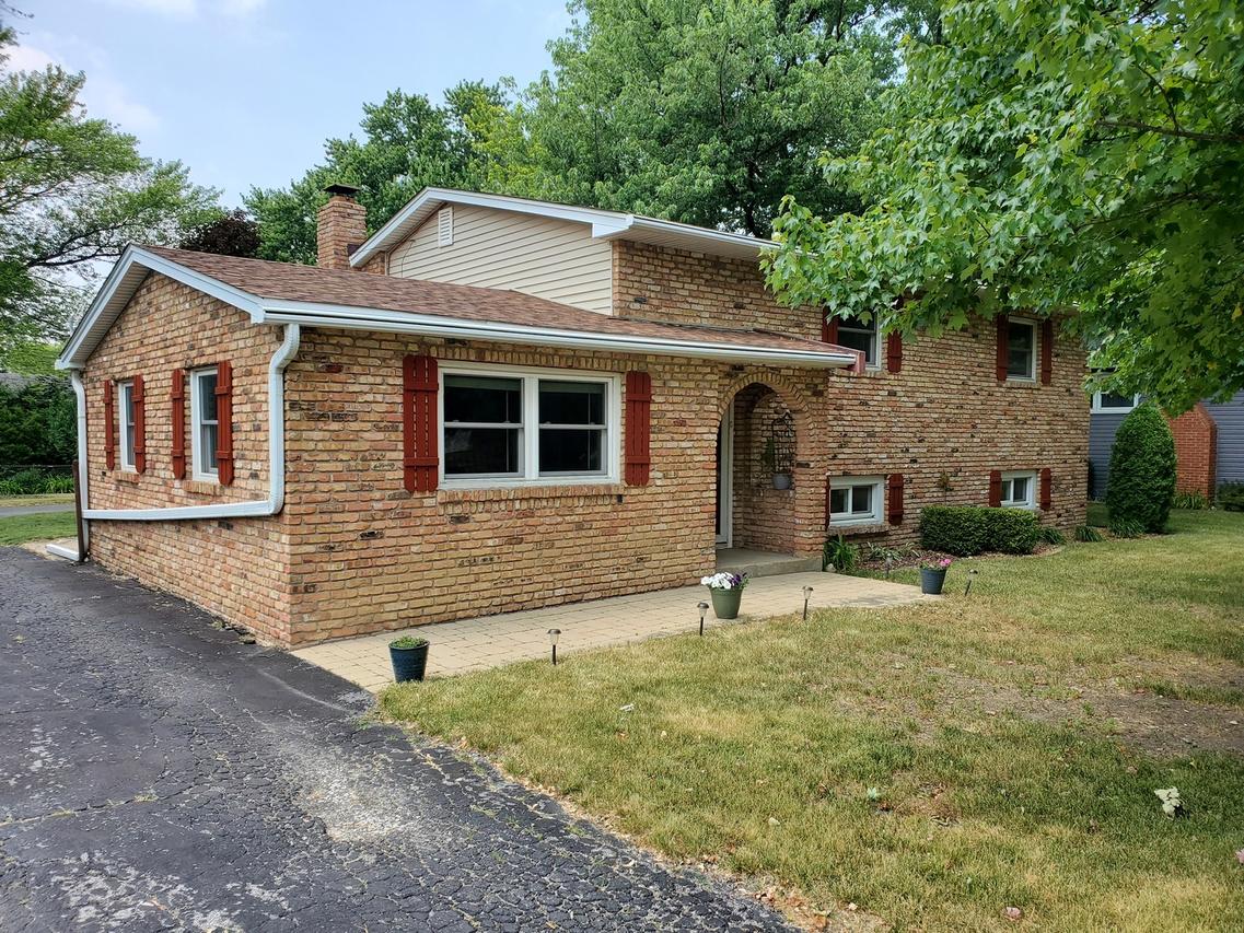 408 N Locust St., Frankfort, IL 60423