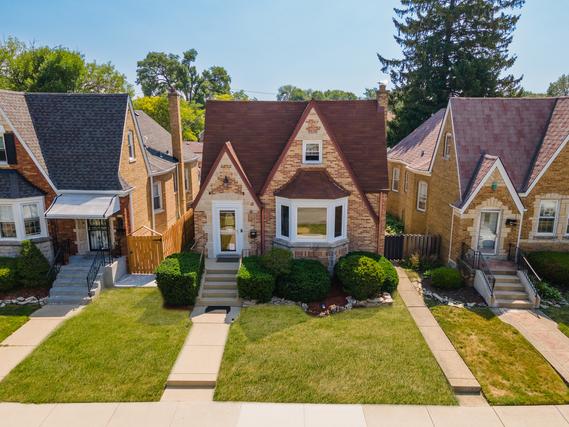 3255 N Normandy Ave., Chicago, IL 60634