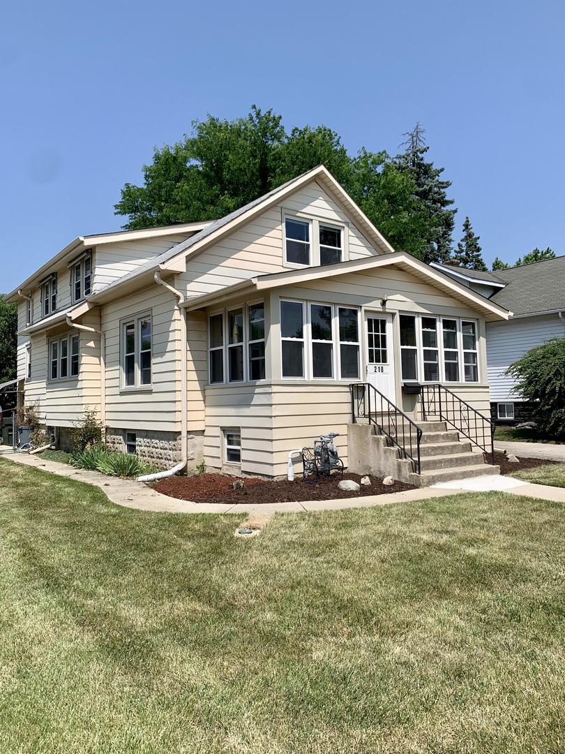 218 S Main St., Mount Prospect, IL 60056