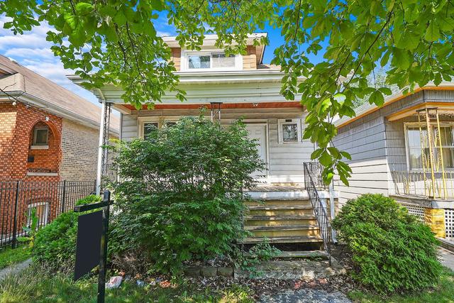 8418 S Essex Ave., Chicago, IL 60617