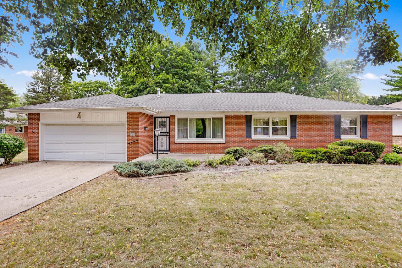 2211 S Anderson St., Urbana, IL 61801