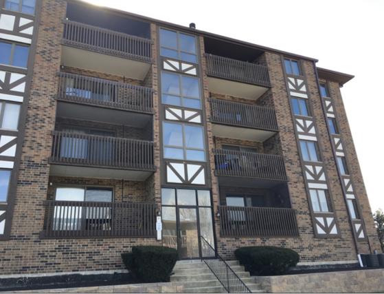 10420 Circle Dr. #34B, Oak Lawn, IL 60453