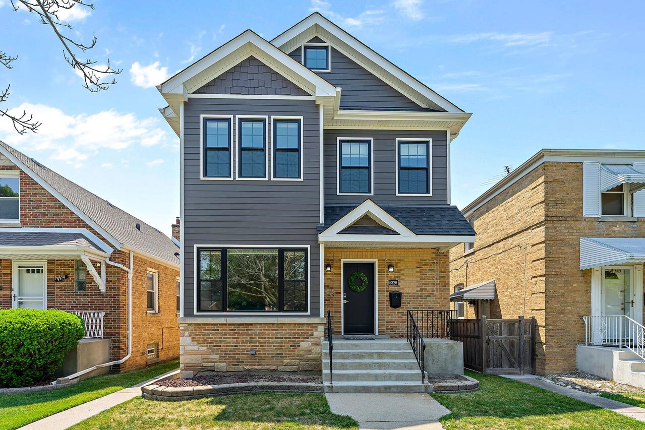 5326 N Neenah Ave., Chicago, IL 60656