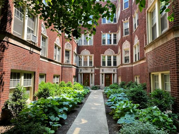 6131 N Hoyne Ave. #2, Chicago, IL 60659