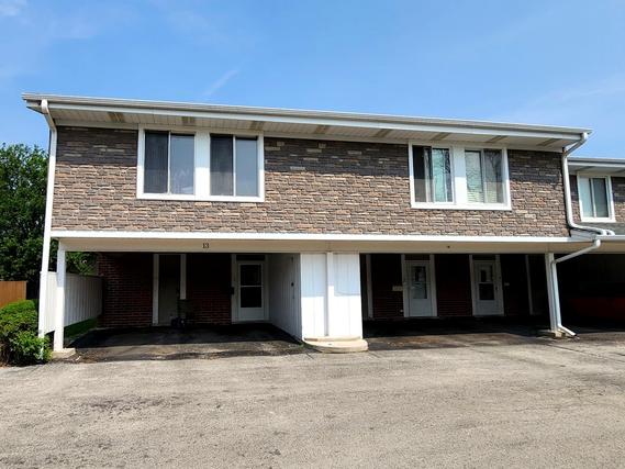 13 Cour Deauville, Palos Hills, IL 60465