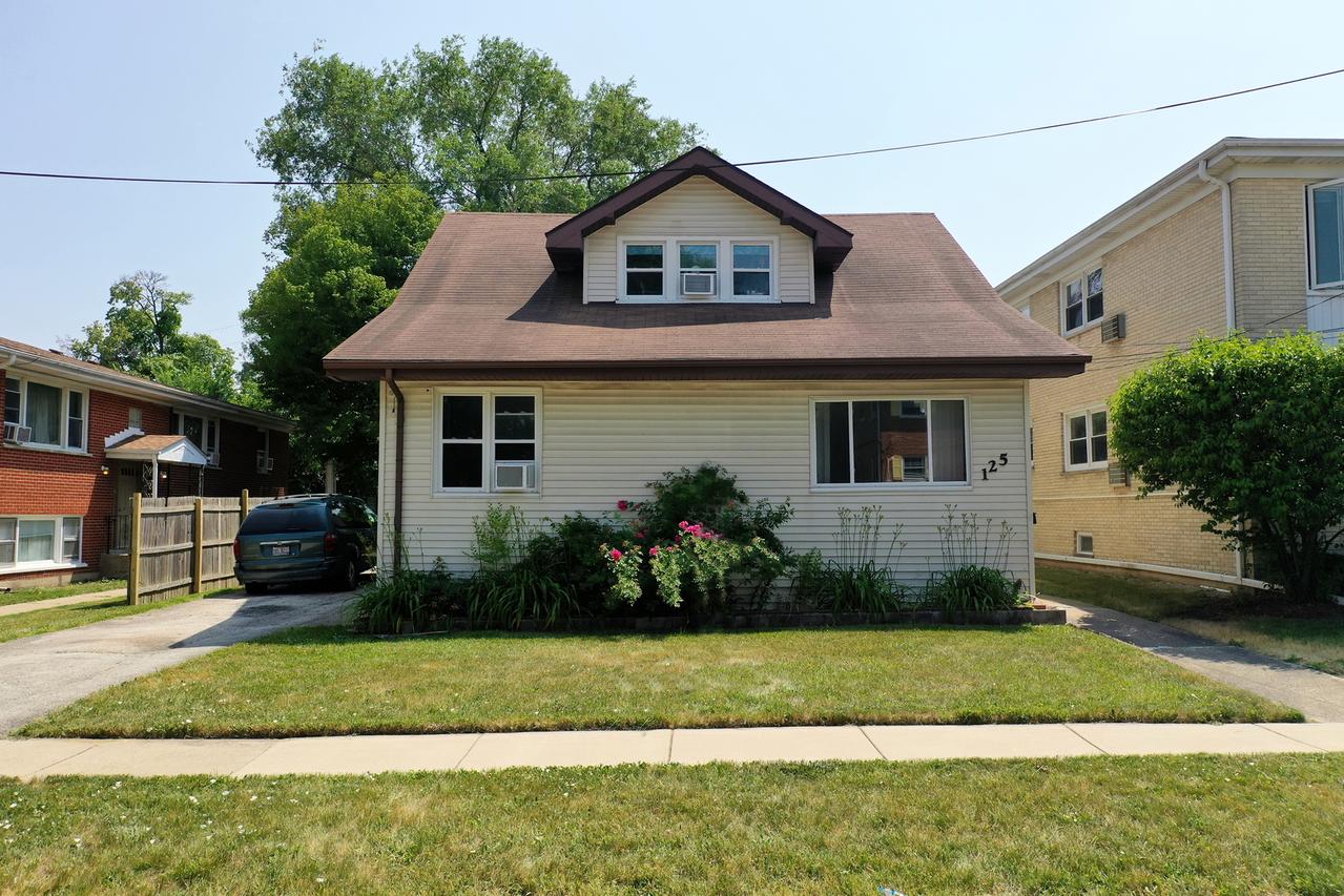 125 E North Ave., Addison, IL 60101