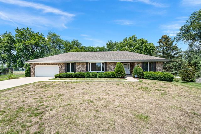 121 W End Ct., Oswego, IL 60543