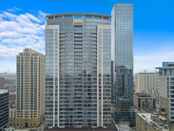 100 E 14th St. #2701, Chicago, IL 60605