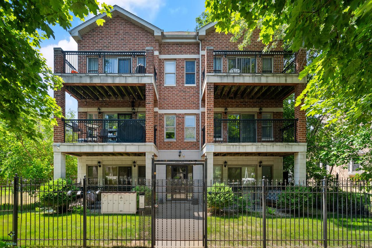 6526 S Kimbark Ave. #2N, Chicago, IL 60637