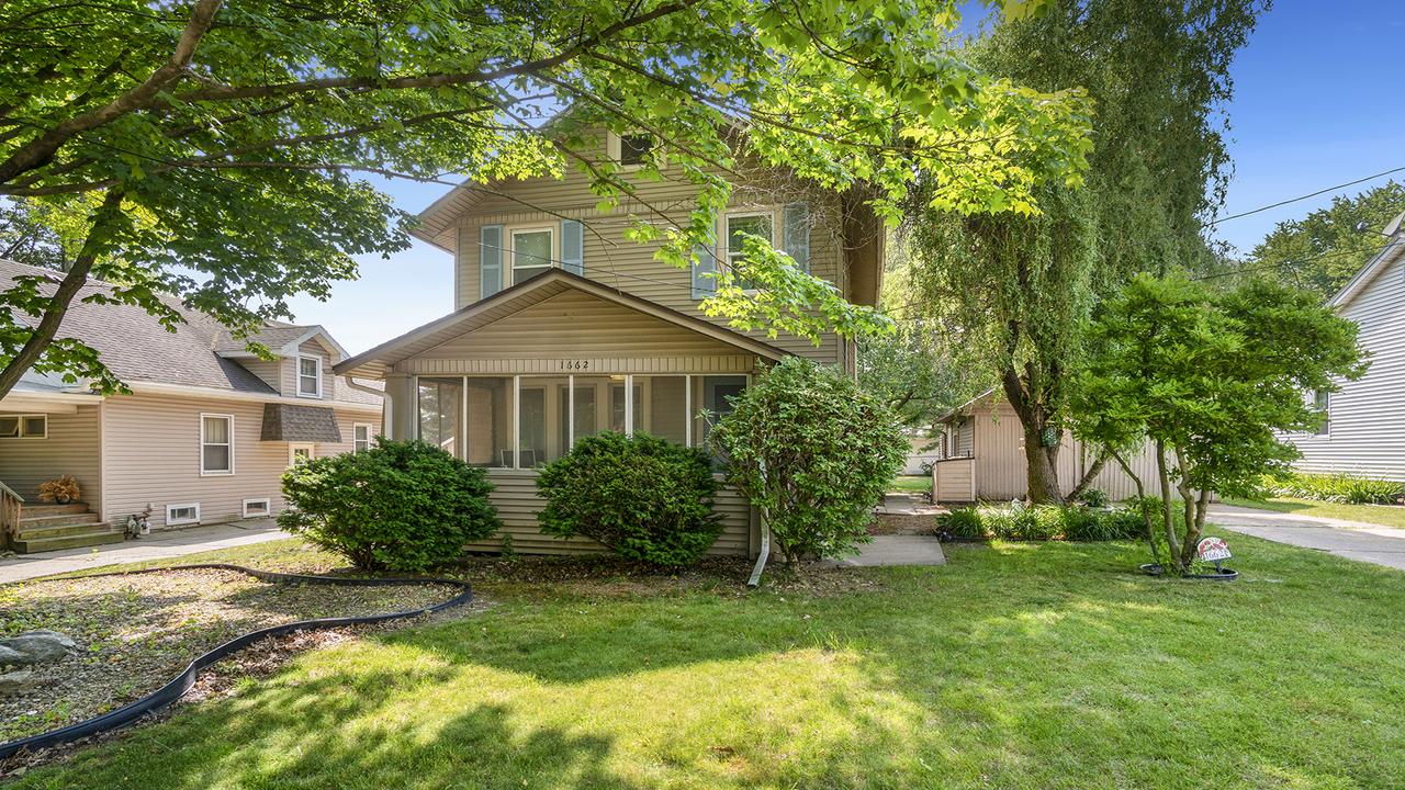 1662 S Chicago Ave., Freeport, IL 61032