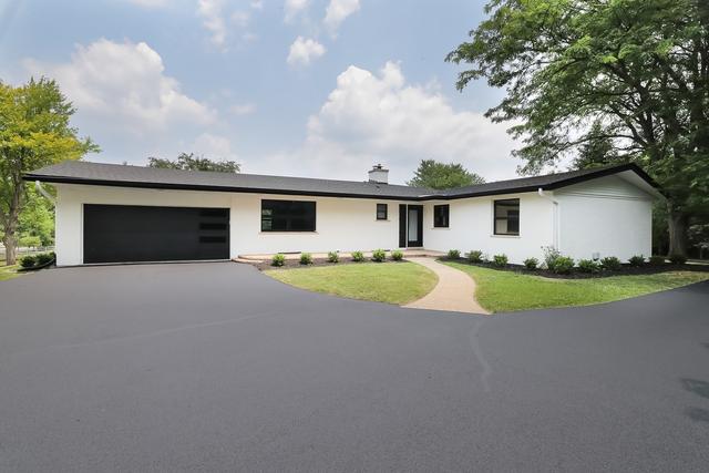 271 Donlea Rd., Barrington Hills, IL 60010