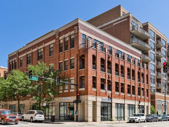 955 W Monroe St. #2C, Chicago, IL 60607