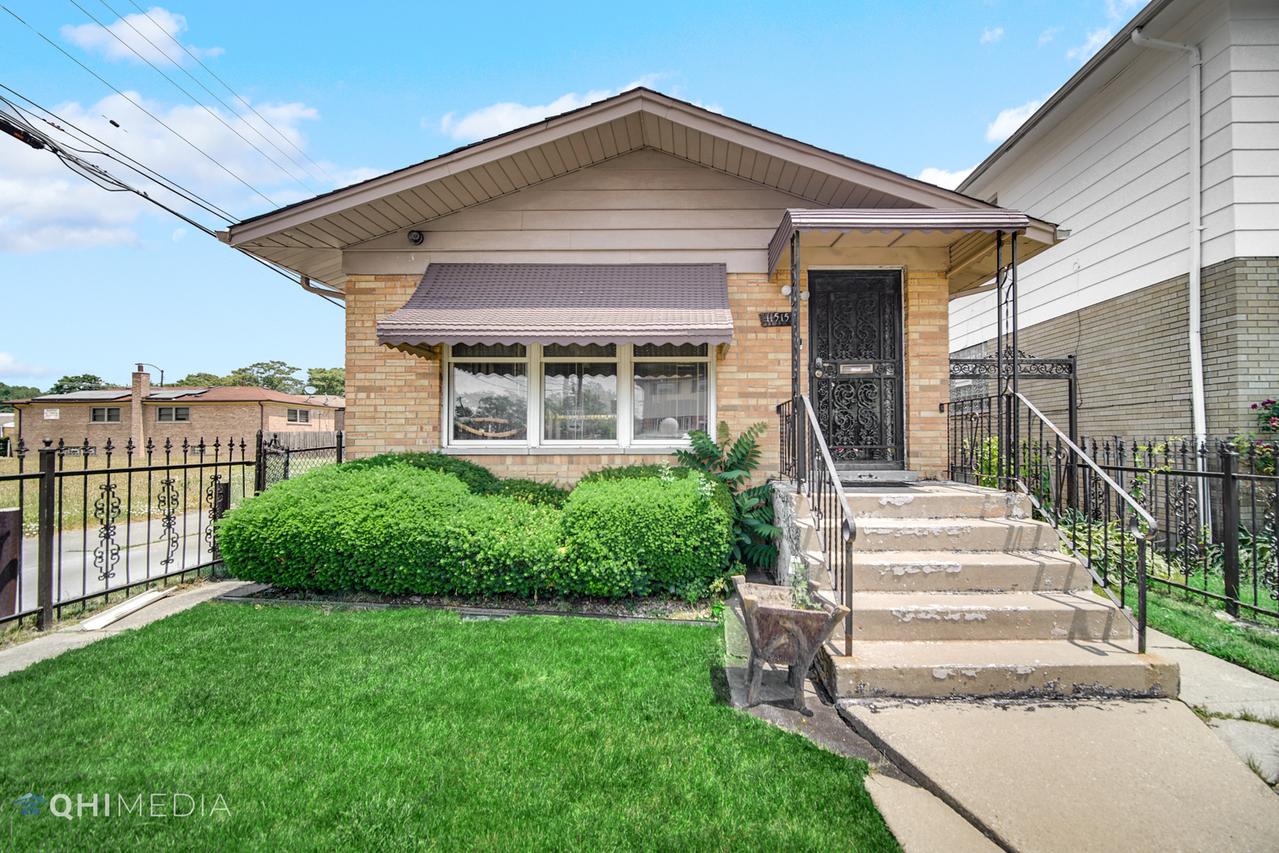 11515 S May St., Chicago, IL 60643