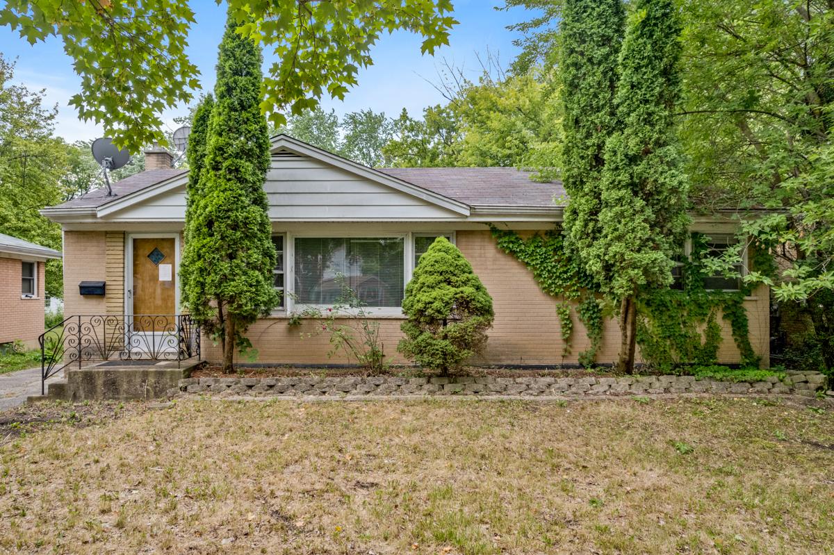 433 Columbia Ave., Des Plaines, IL 60016