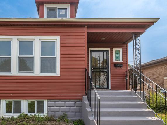 10121 S Avenue N, Chicago, IL 60617