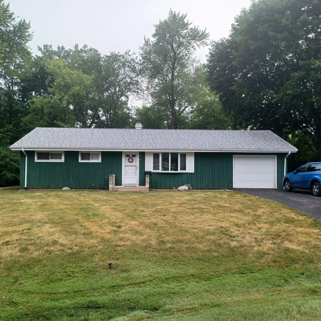 8 Holly Court Ter., Lake Zurich, IL 60047