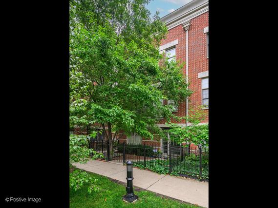 849 N May St. #M, Chicago, IL 60642