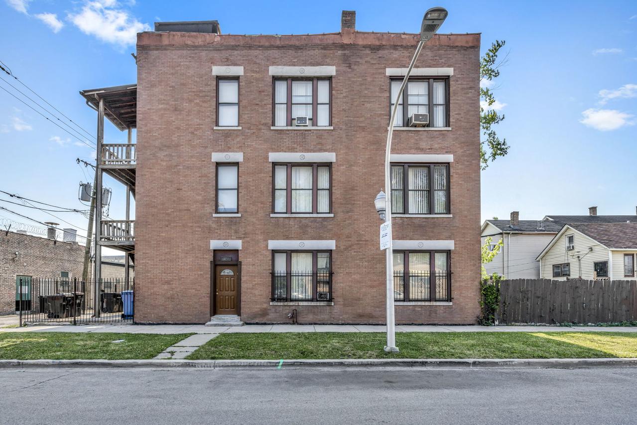 328 N Karlov Ave., Chicago, IL 60624