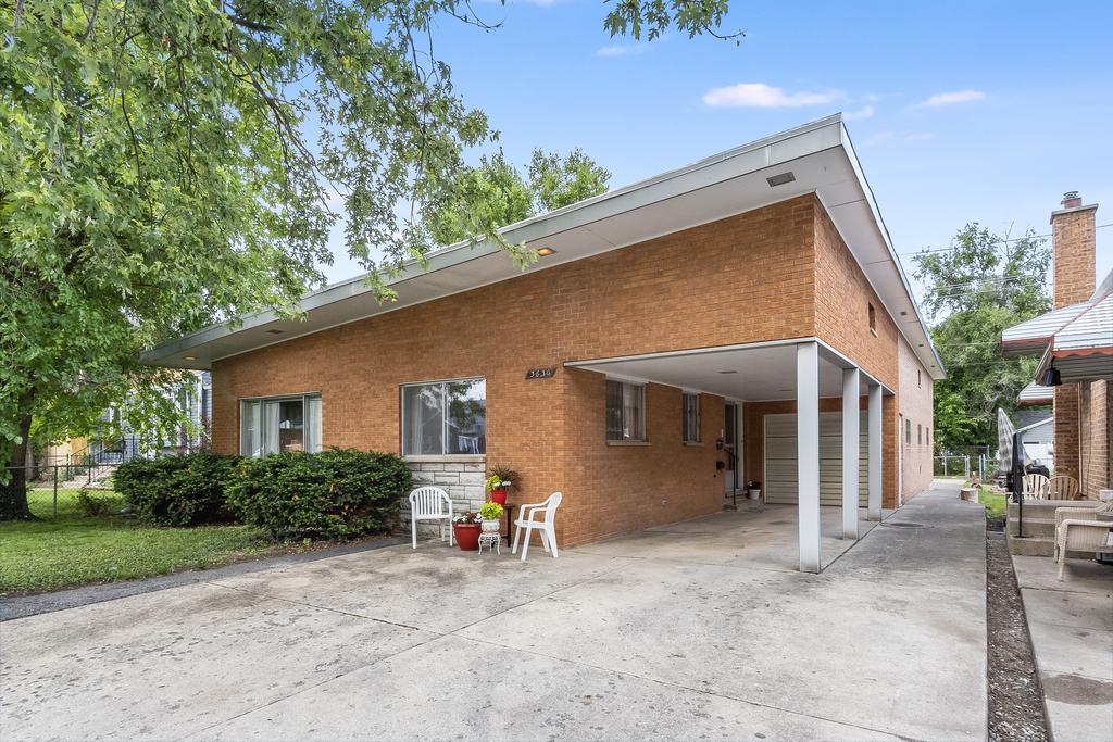 3630 W 115th Pl., Garden Homes, IL 60803