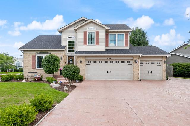 602 Plymouth Ct., Oswego, IL 60543