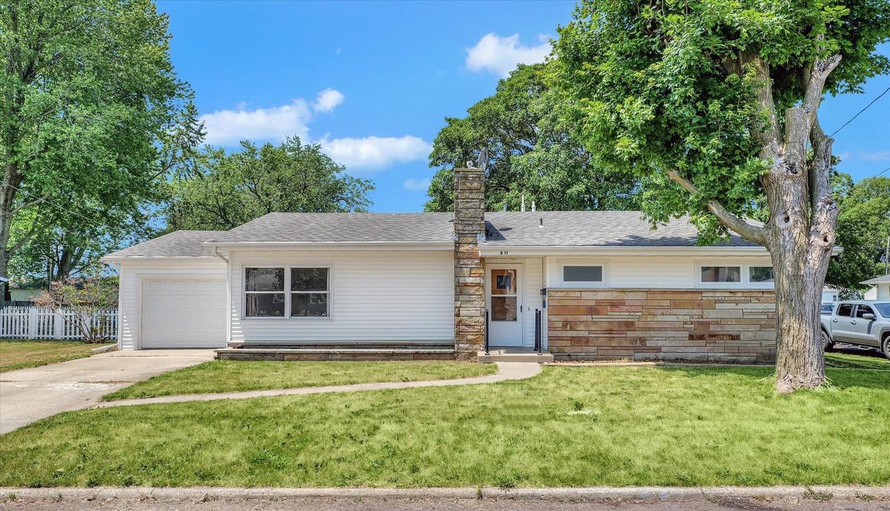 611 Gray Dr., Gibson City, IL 60936