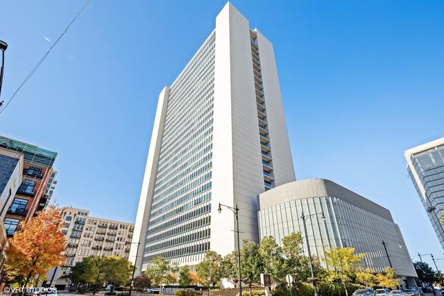 500 W Superior St. #801, Chicago, IL 60654