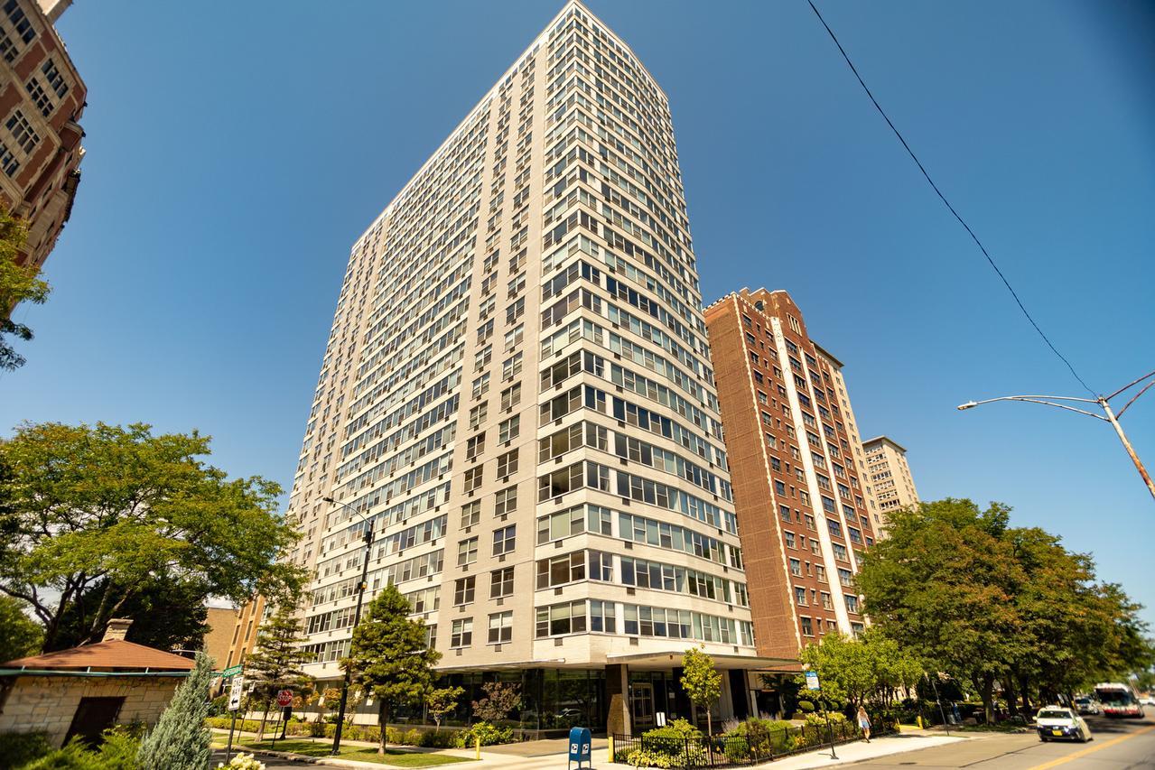 3900 N Lake Shore Dr. #7G, Chicago, IL 60613