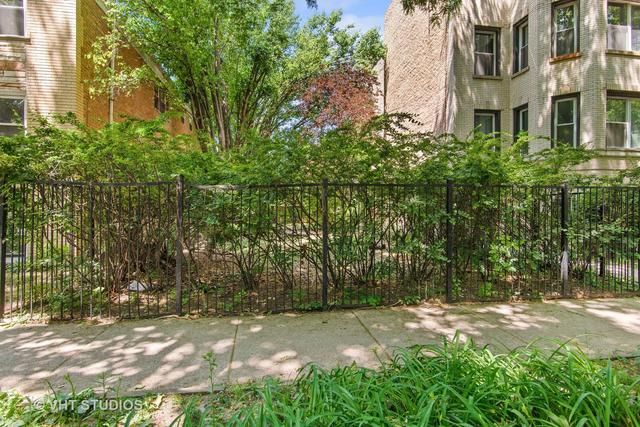 2312 W Arthur Ave., Chicago, IL 60645