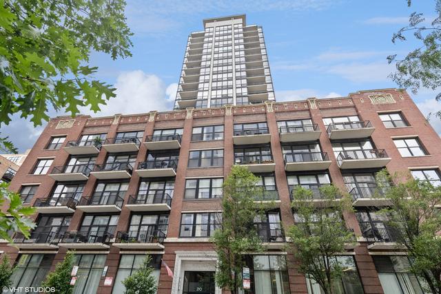 210 S Desplaines St. #1006, Chicago, IL 60661