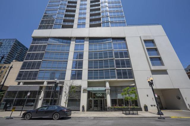 100 E 14th St. #1203, Chicago, IL 60605