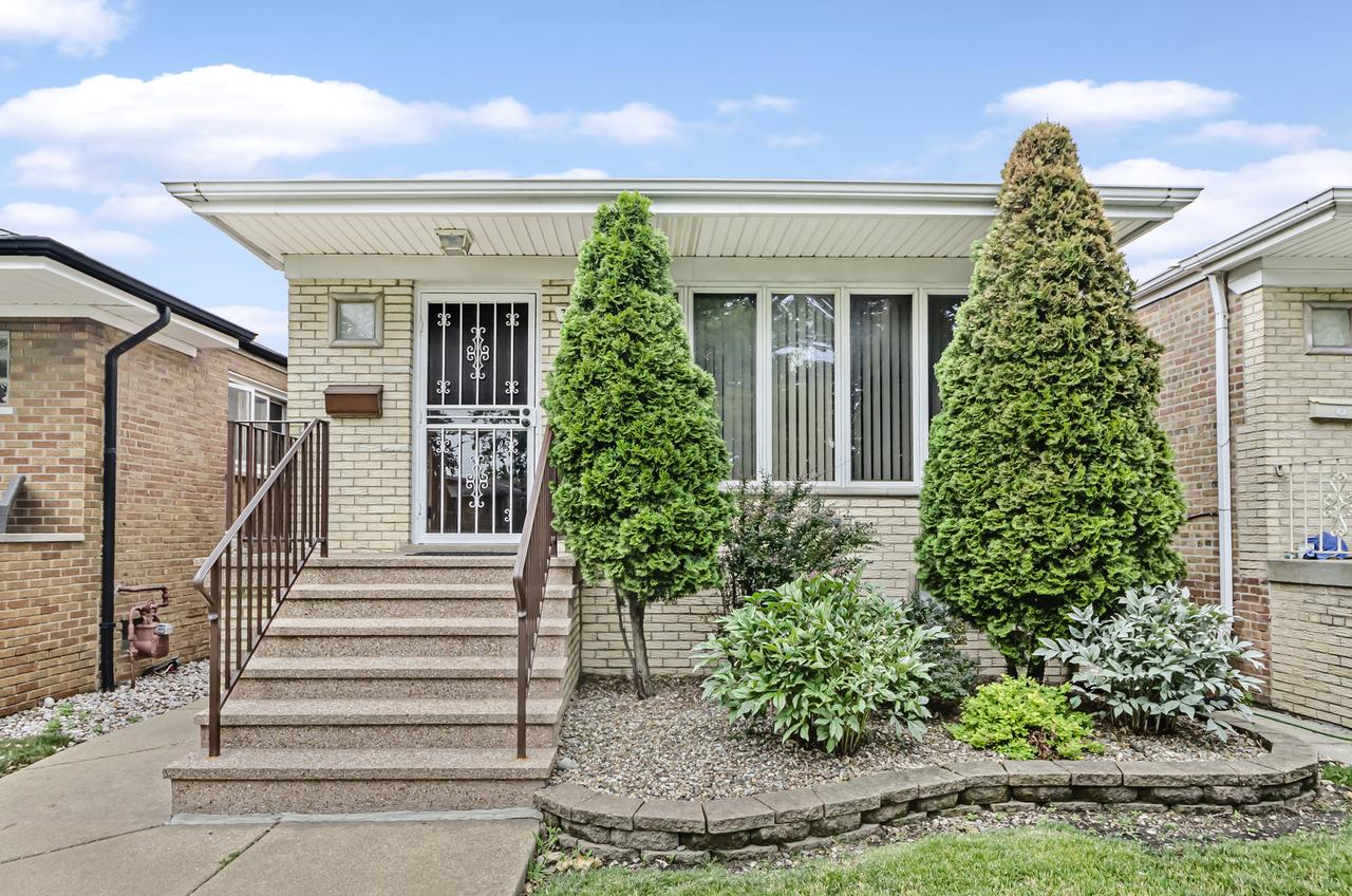 7051 W 63rd Pl., Chicago, IL 60638
