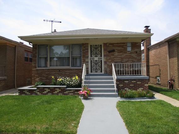 11128 S Ave  J, Chicago, IL 60617