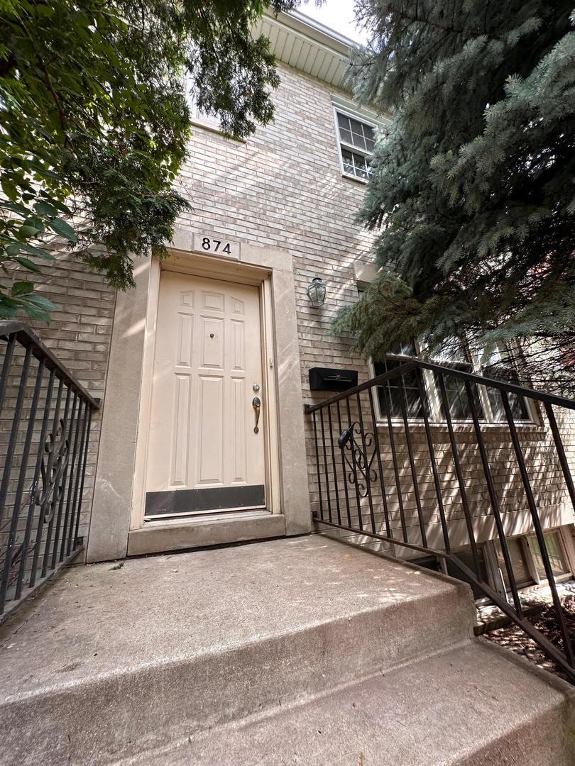 874 W 27th St., Chicago, IL 60608