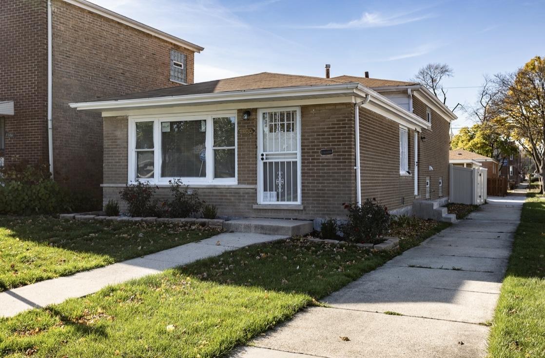 8000 S Wentworth Ave., Chicago, IL 60620