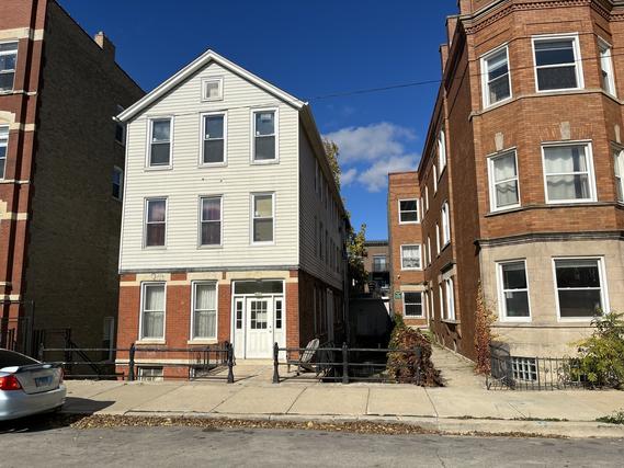 1316 W Chestnut St., Chicago, IL 60642