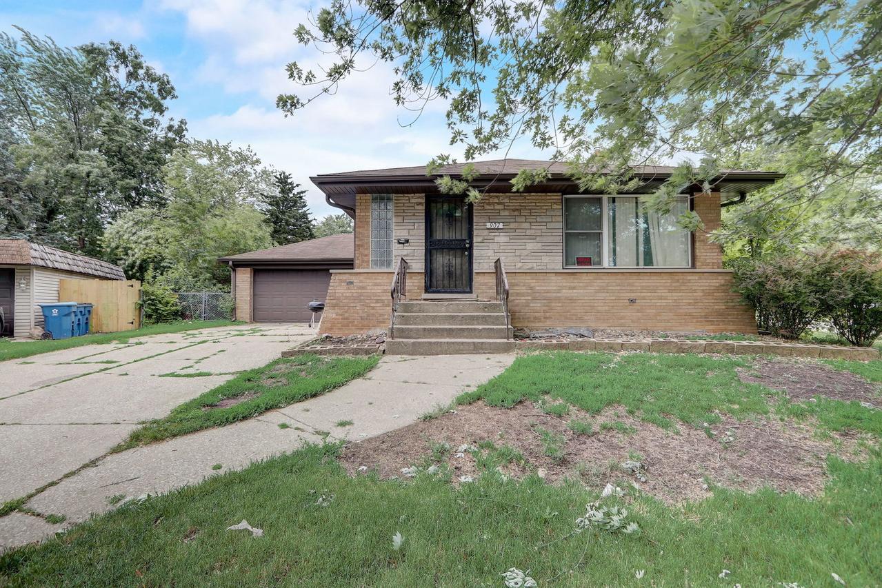 907 E 160th Pl., South Holland, IL 60473
