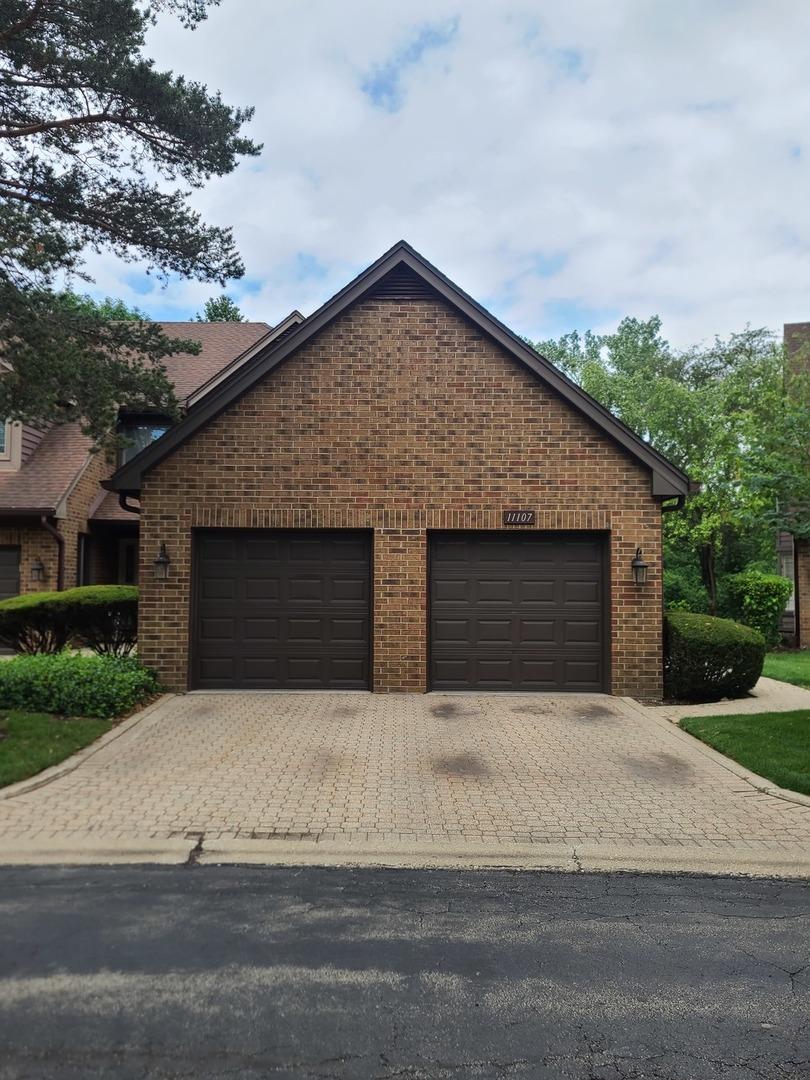 11107 Regency Dr., Westchester, IL 60154