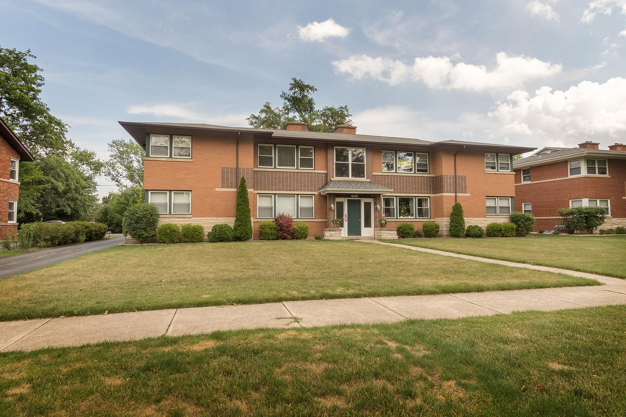 1311 Balmoral Ave. #2N, Westchester, IL 60154