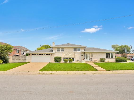8158 W Catherine Ave., Chicago, IL 60656