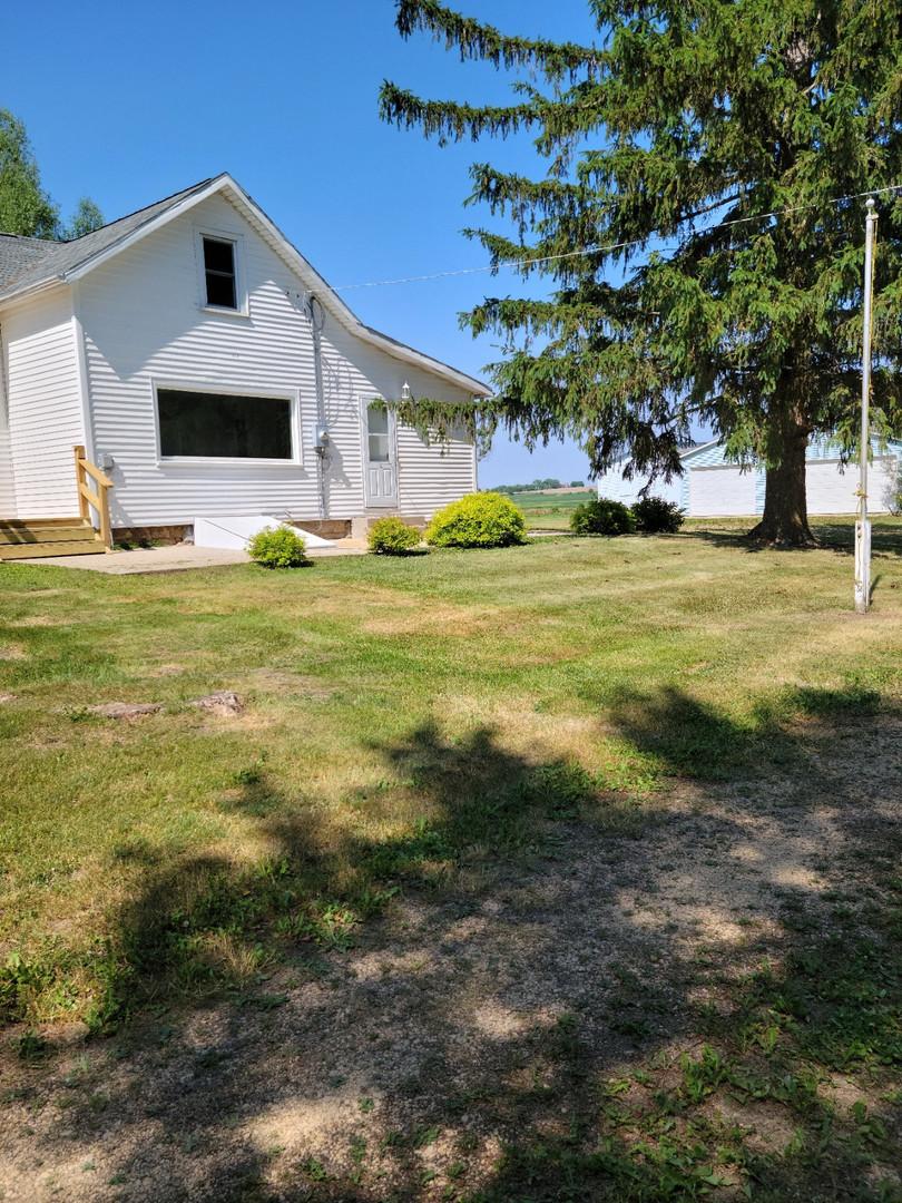 4400 W Cedarville Rd., Freeport, IL 61032