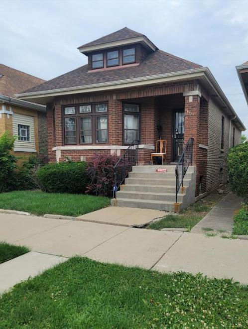 8136 S Winchester Ave., Chicago, IL 60620