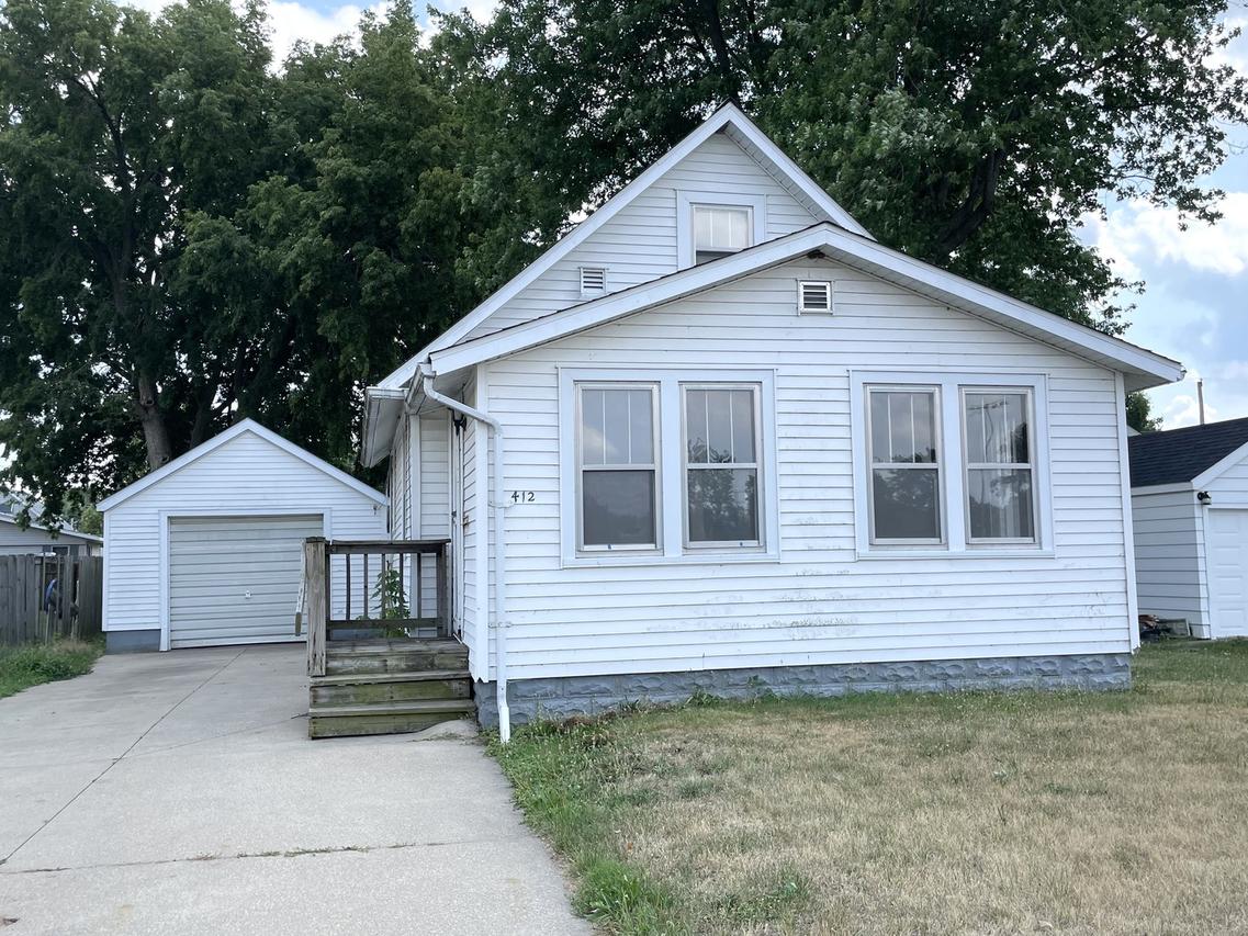 412 E 8th St., Rock Falls, IL 61071