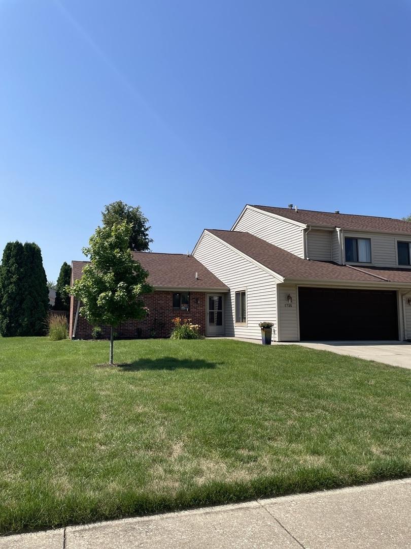 1725 Devonshire Dr., Champaign, IL 61821