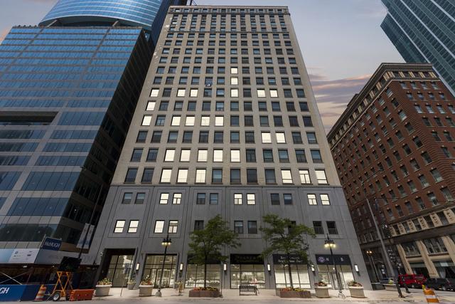 910 S Michigan Ave. #204, Chicago, IL 60605