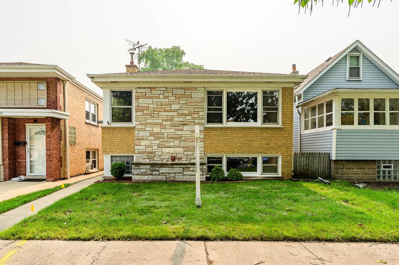 3733 Wesley Ave., Berwyn, IL 60402
